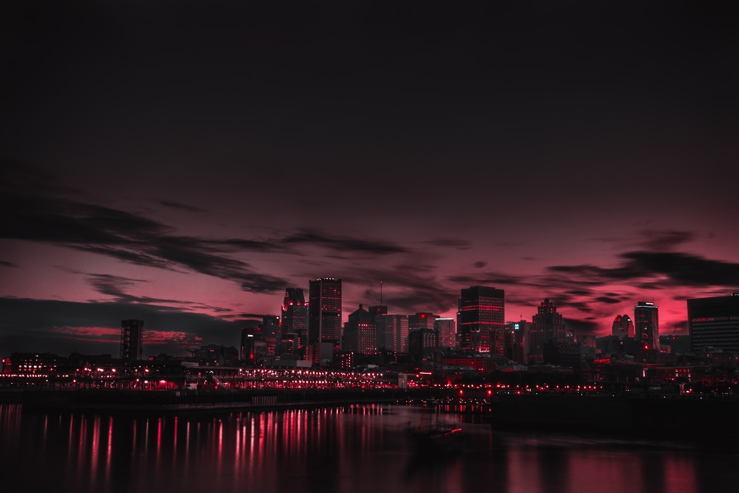 Exploring the Magic City: Top Picks for Visitors